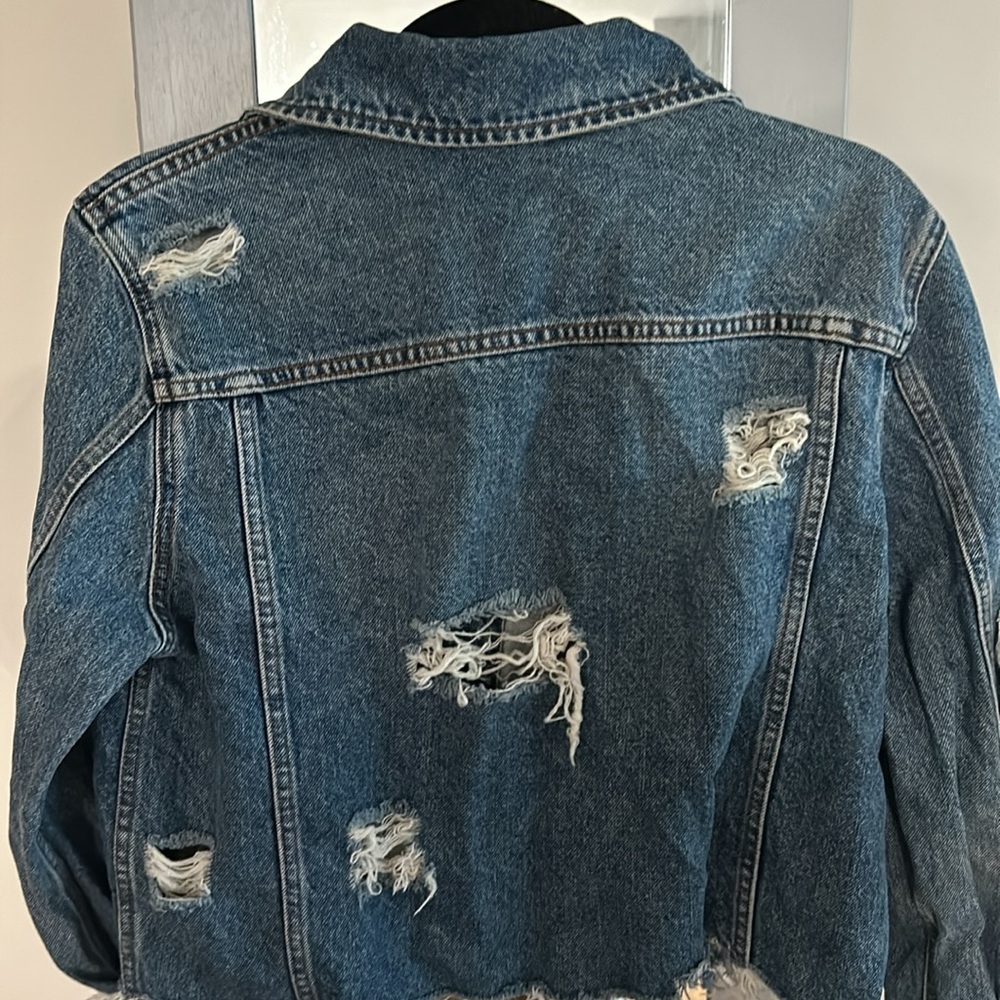 DKNYJEANS Womens Distressed Collared Slightly Cropped Jean Jacket Large - Picture 4 of 4